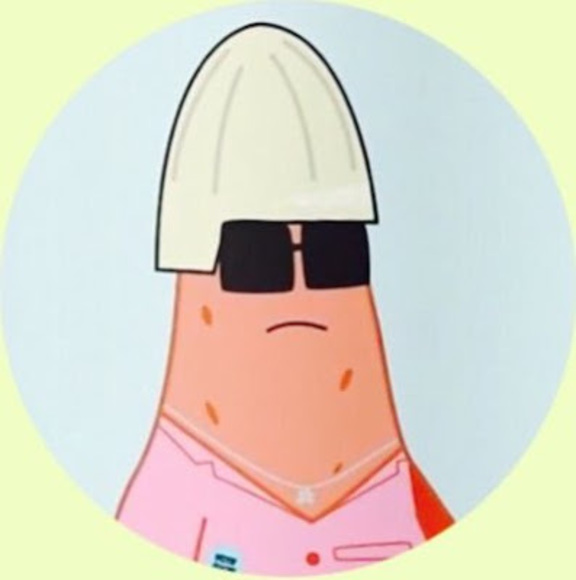 Meet your Posher, Claire - Picture 1 of 1